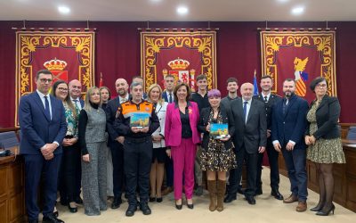 EL AYUNTAMIENTO DE ALMORADÍ HOMENAJEA A LOS VOLUNTARIOS QUE HAN PARTICIPADO EN LA CATÁSTROFE DE LA DANA